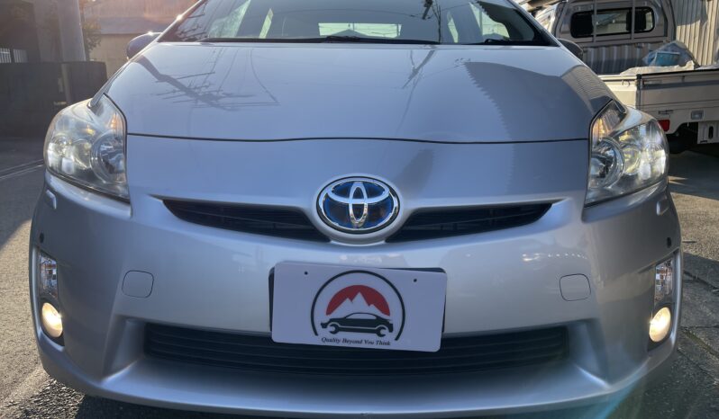 
								2021, Toyota Prius Grey full									